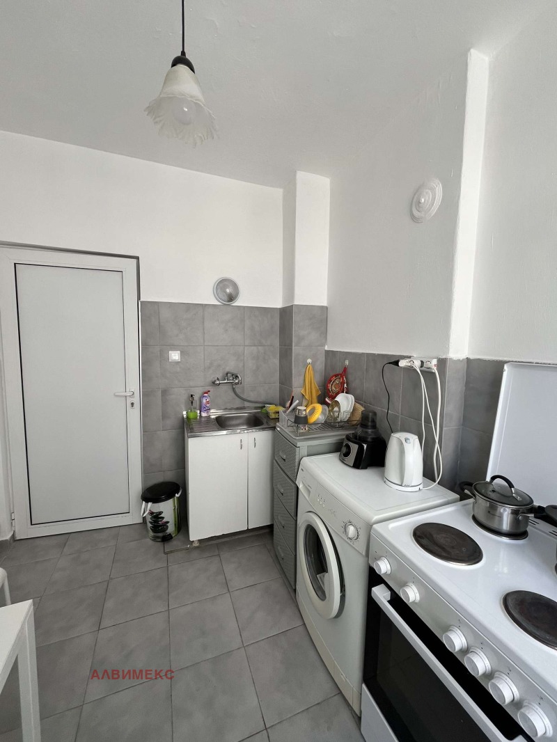 Te huur  1 slaapkamer Sofia , Tsentar , 62 m² | 68348930 - afbeelding [13]