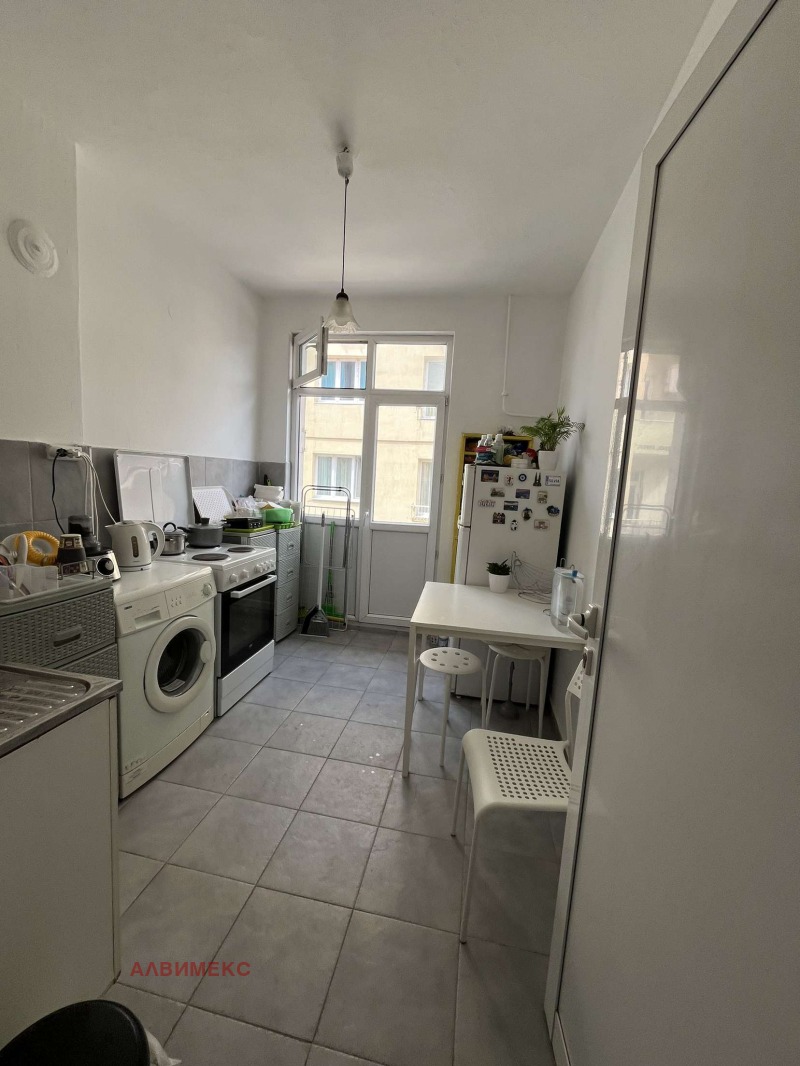 Te huur  1 slaapkamer Sofia , Tsentar , 62 m² | 68348930 - afbeelding [10]