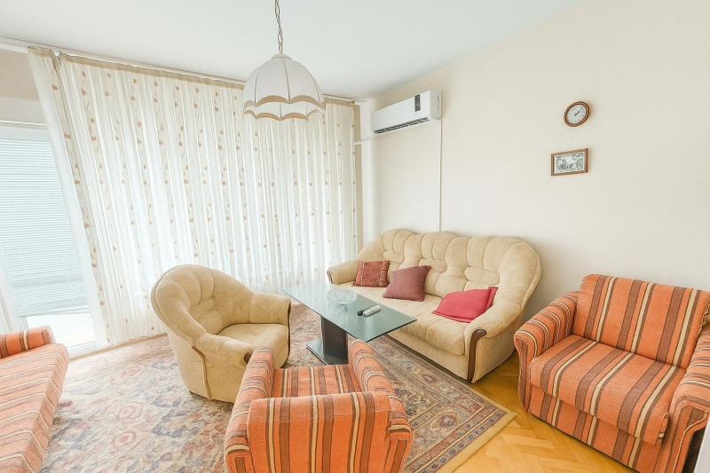 Под наем 2-СТАЕН, град Пловдив, Кючук Париж • 357 € / 698.23 лв. • 33771886 1