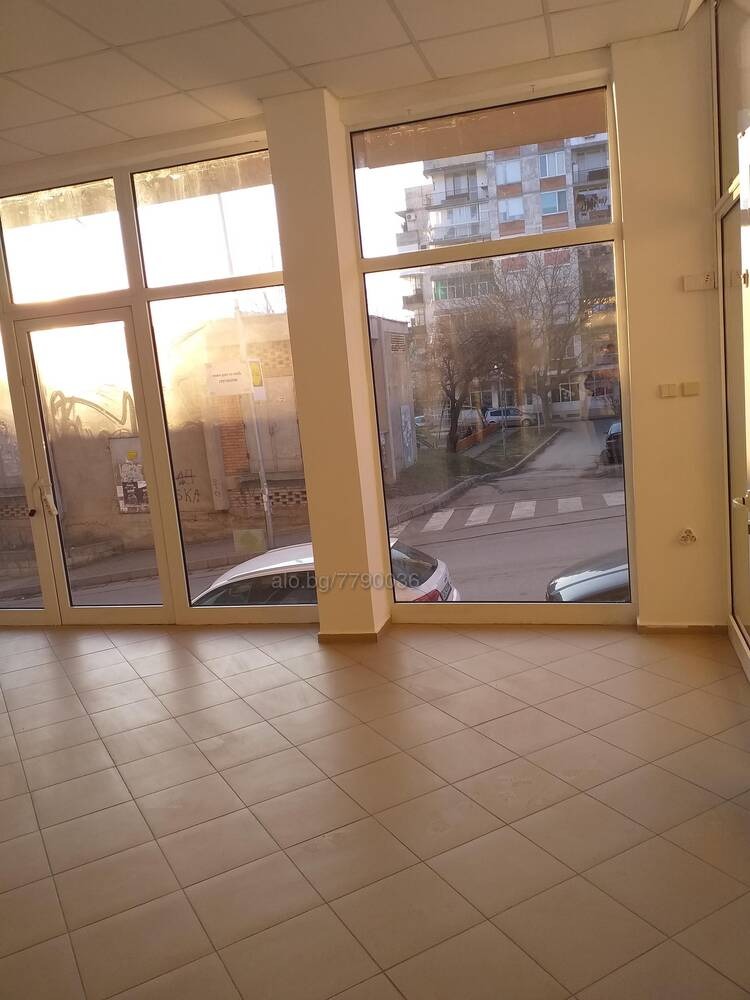 K pronájmu  Prodejna Veliko Tarnovo , Kolju Fičeto , 50 m2 | 89422339 - obraz [2]