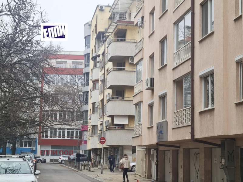 Дава под наем ГАРАЖ, ПАРКОМЯСТО, гр. София, Център