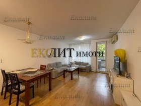 Дава под наем  4-стаен, град София