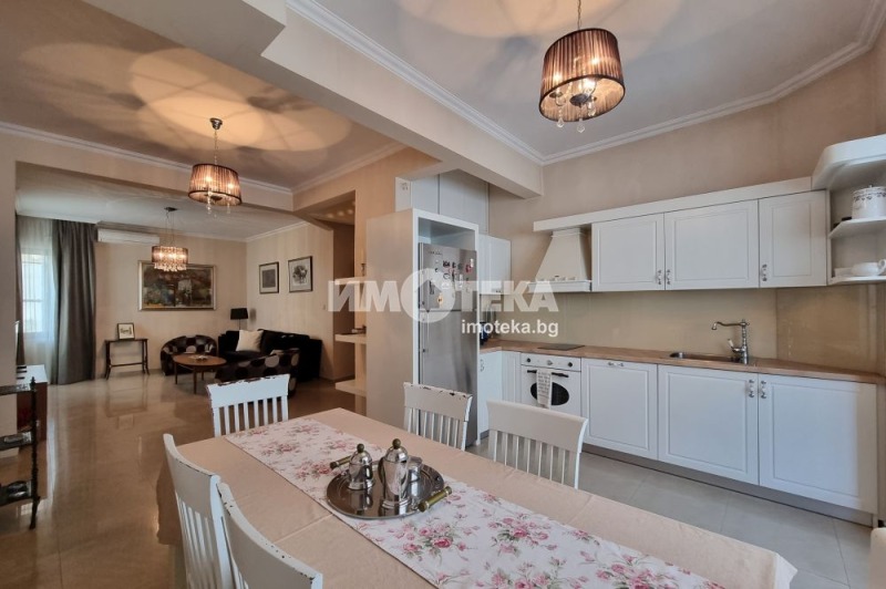 Te huur  2 slaapkamers Sofia , Tsentar , 96 m² | 51702344 - afbeelding [14]