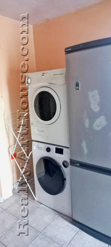 Дава под наем 2-СТАЕН, гр. София, Лозенец, снимка 2 - Апартаменти - 52621673