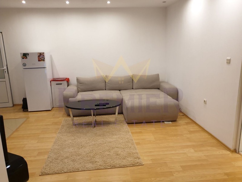 Дава под наем 2-СТАЕН, гр. Варна, Колхозен пазар, снимка 5 - Апартаменти - 53149160