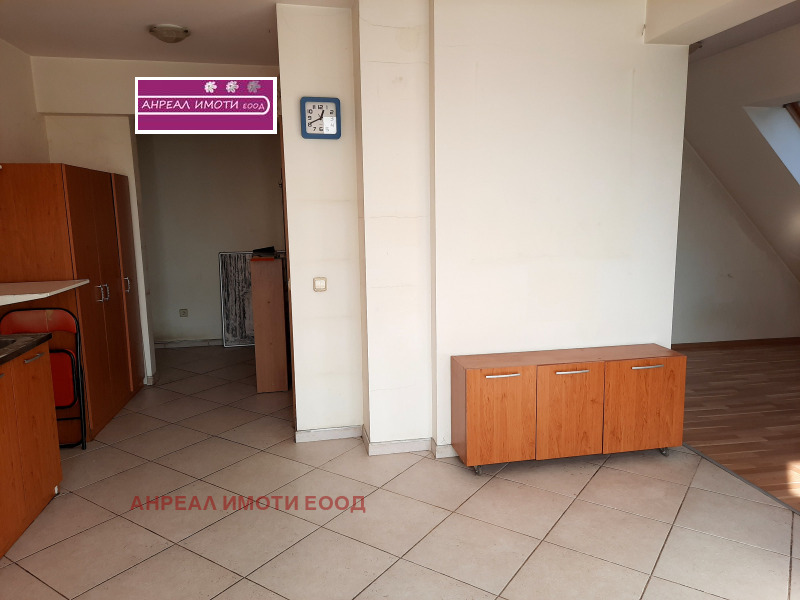 Дава под наем 2-СТАЕН, гр. София, Лагера