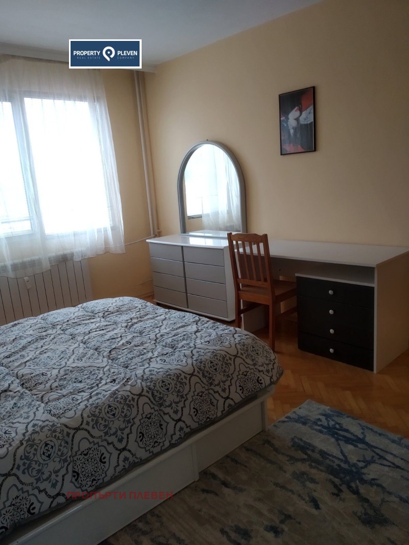 Дава под наем 4-СТАЕН, гр. Плевен, Широк център, снимка 3 - Апартаменти - 53348603