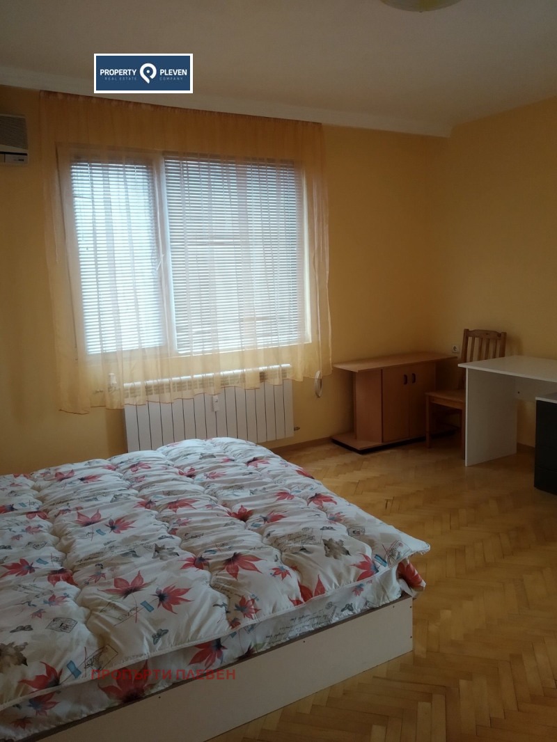 Дава под наем 4-СТАЕН, гр. Плевен, Широк център, снимка 2 - Апартаменти - 53348603