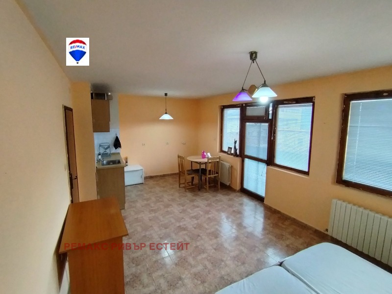 För uthyrning  Attic Ruse , Hasjove , 33 kvm | 29708130 - bild [2]