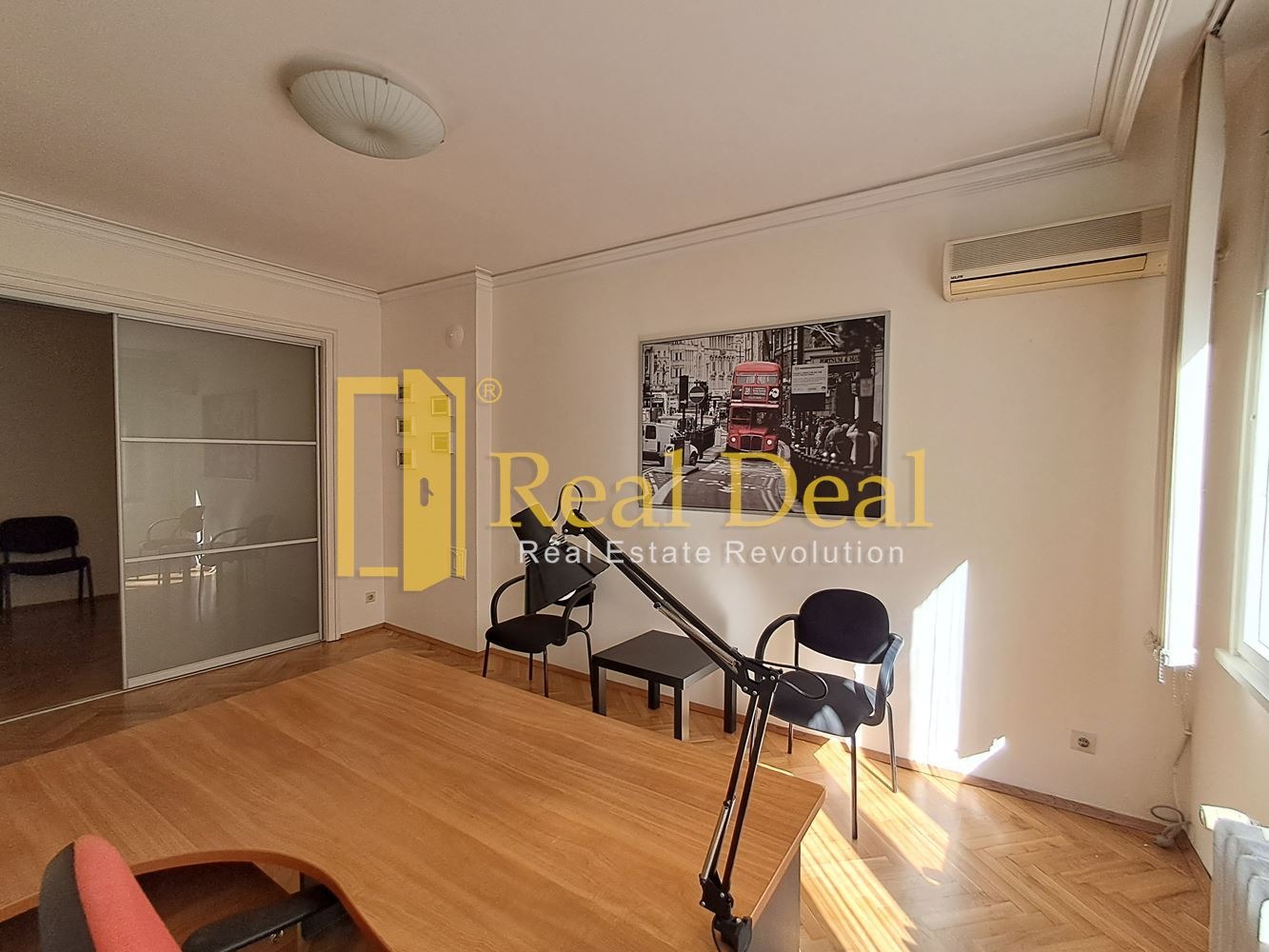 Дава под наем ОФИС, гр. София, Център