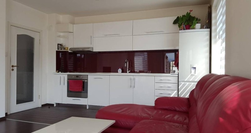 Дава под нем  3-стаен, град Пловдив, Мараша •  590 € • ID 64457523 — holmes.bg - [1] 