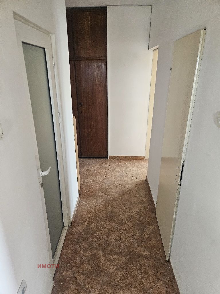 Дава под наем 3-СТАЕН, гр. София, Сухата река, снимка 9 - Апартаменти - 54446756