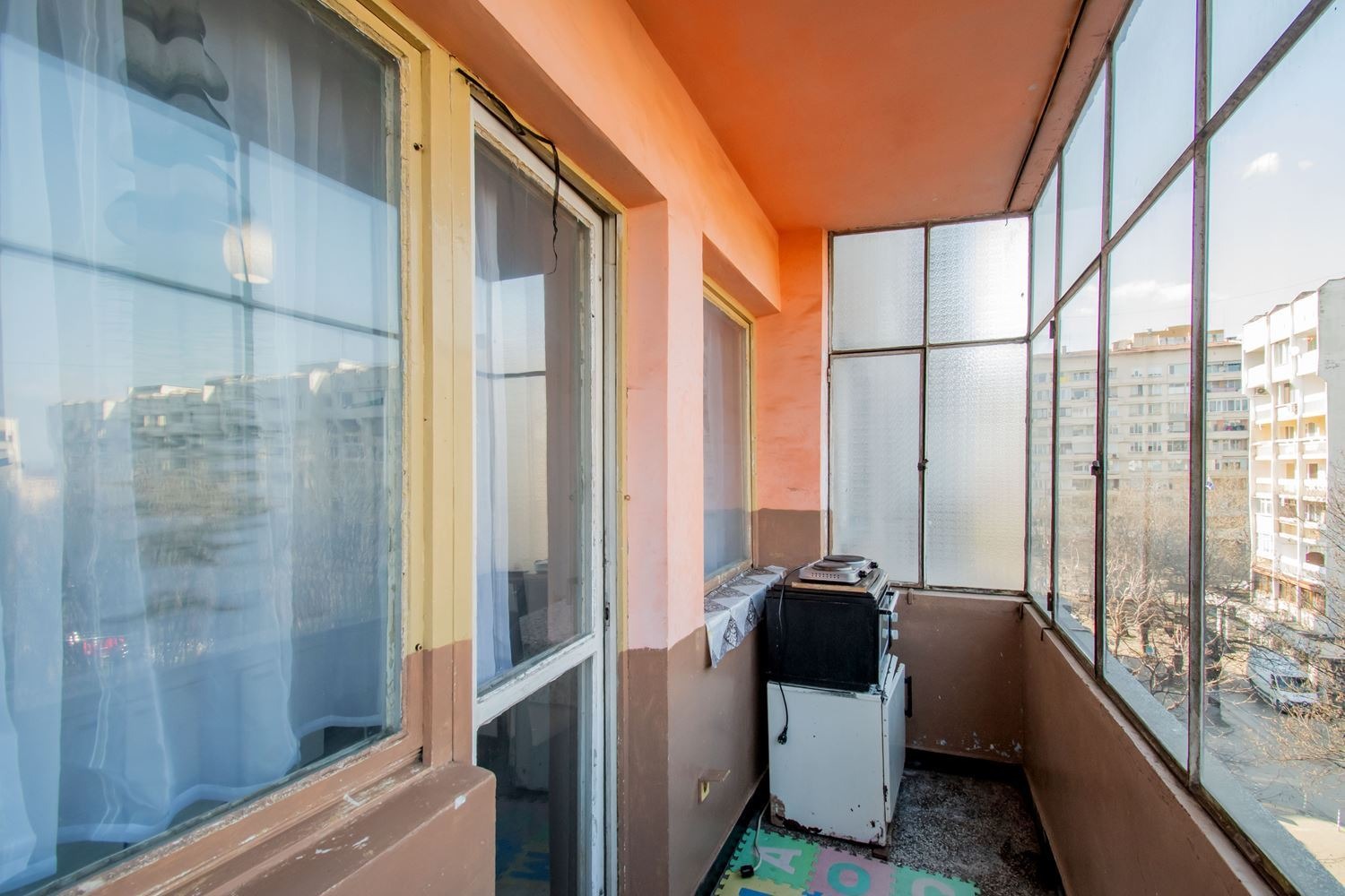 Дава под наем 2-СТАЕН, гр. София, Банишора, снимка 2 - Апартаменти - 53779393