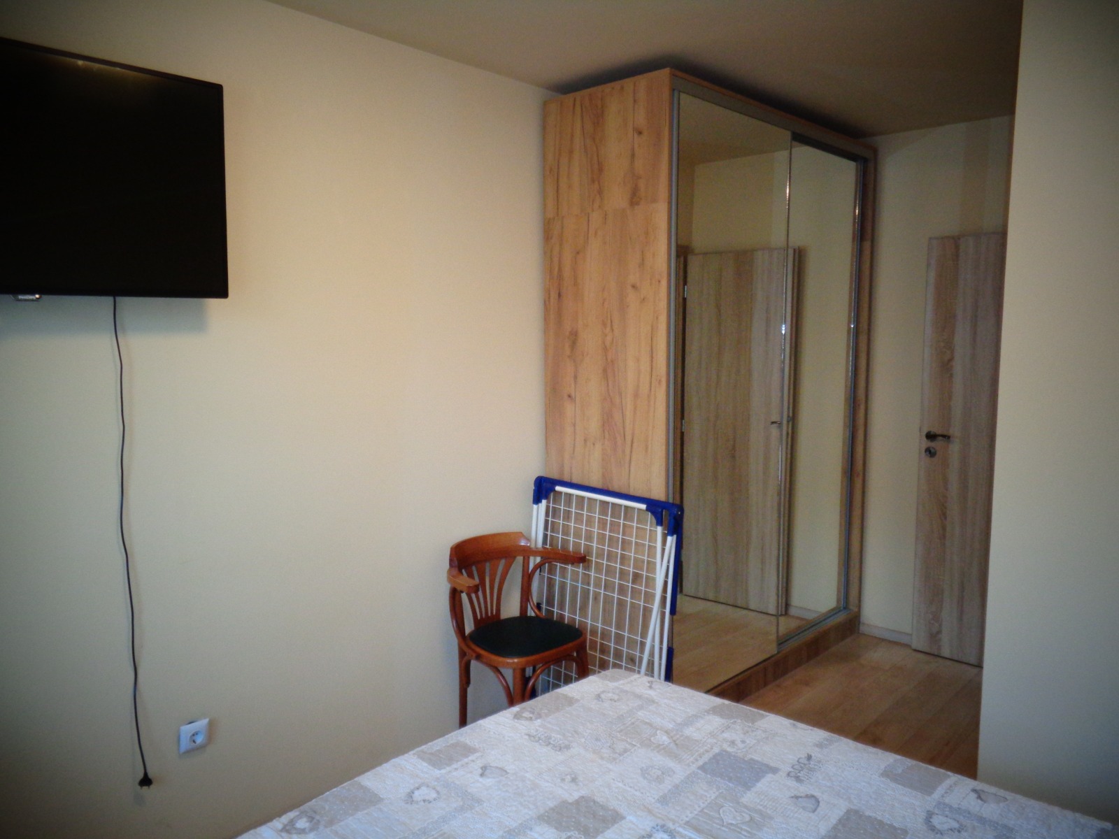 Дава под наем 2-СТАЕН, гр. София, Бъкстон, снимка 9 - Апартаменти - 53958082