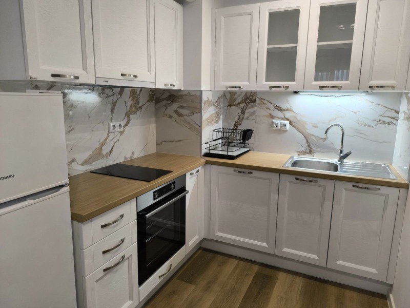 Дава под Наем 2-СТАЕН в град Варна, Кайсиева градина - 65 кв.м / 460 € » 899.68 лв., НОВ ДОМ 1