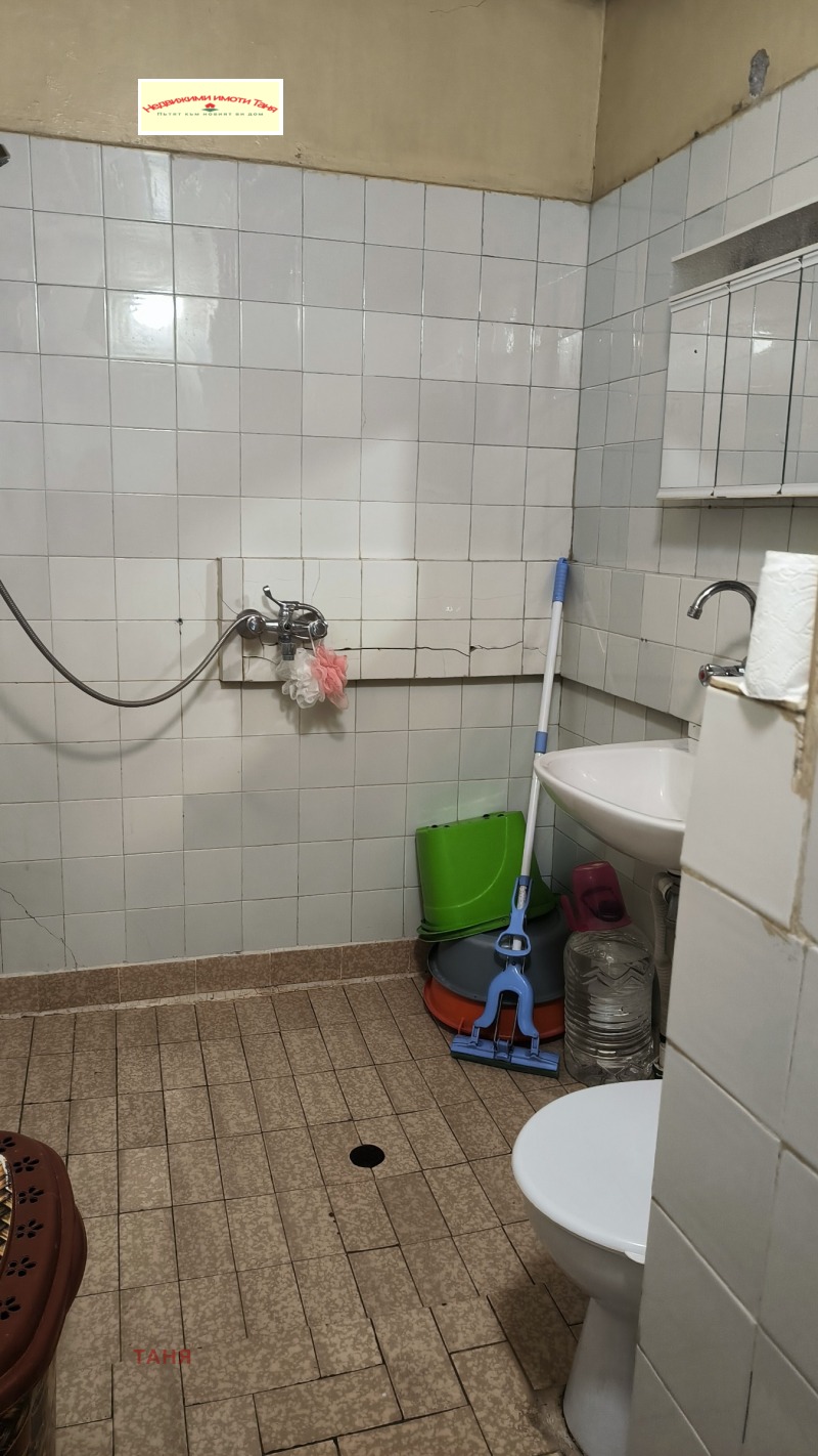 Дава под наем 2-СТАЕН, гр. Перник, Изток, снимка 10 - Апартаменти - 53453564