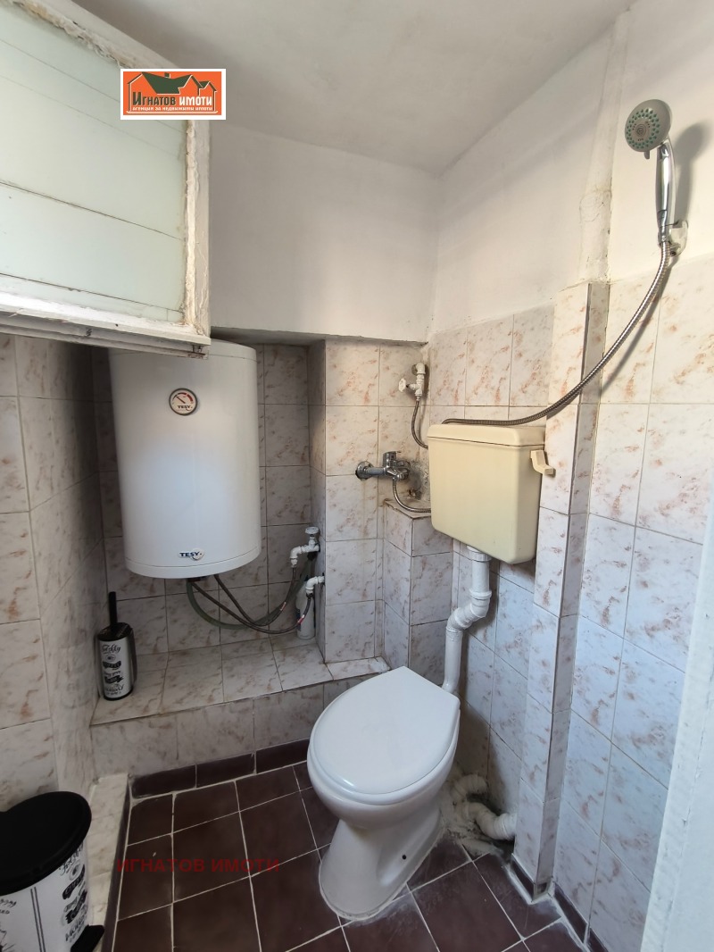 För uthyrning  Hus Golv Pazardjik , Centar , 70 kvm | 10452019 - bild [13]