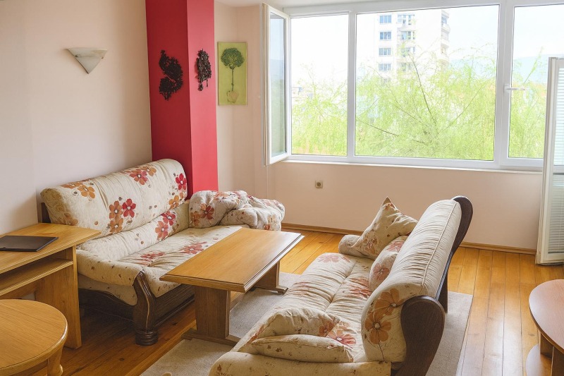 De inchiriat  Studio Plovdiv , Țentâr , 25 mp | 98707366