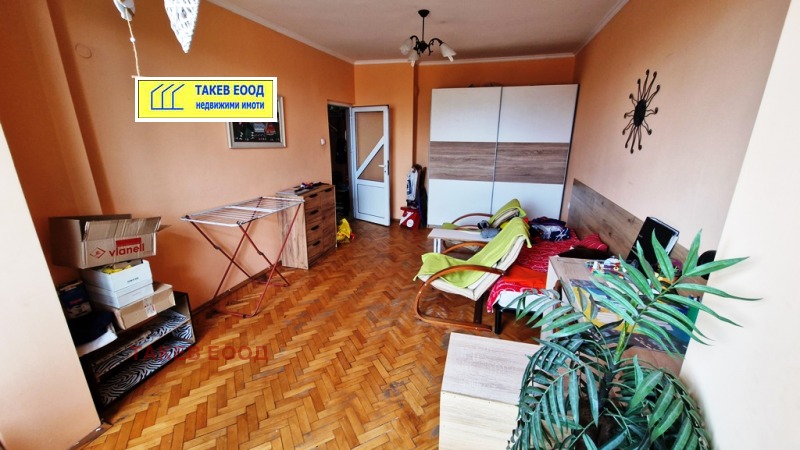 Zu vermieten  1 Schlafzimmer Sofia , Suhata reka , 64 qm | 33199981
