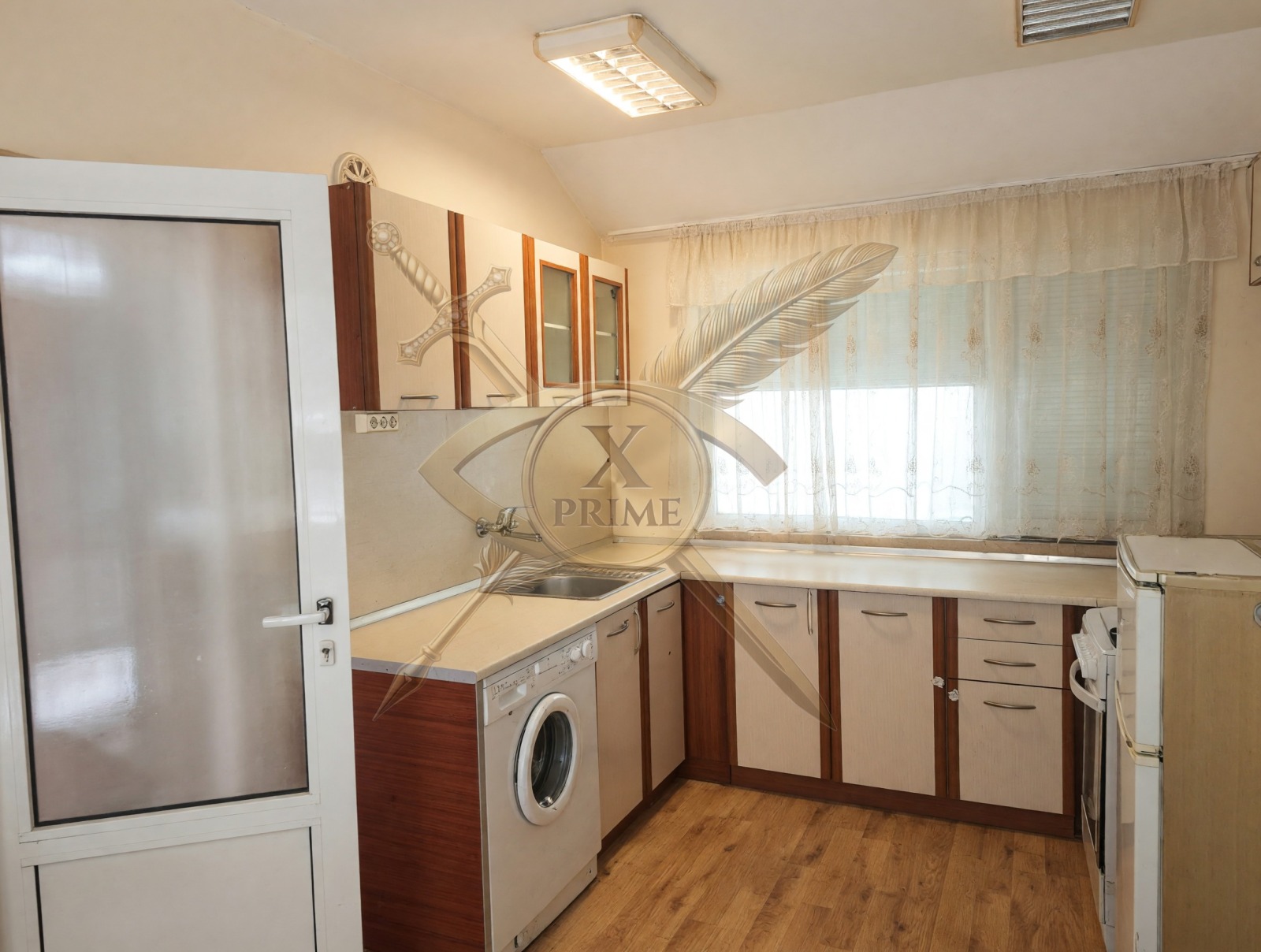 Дава под наем  2-стаен град Варна , Зимно кино Тракия , 60 кв.м | 31936840