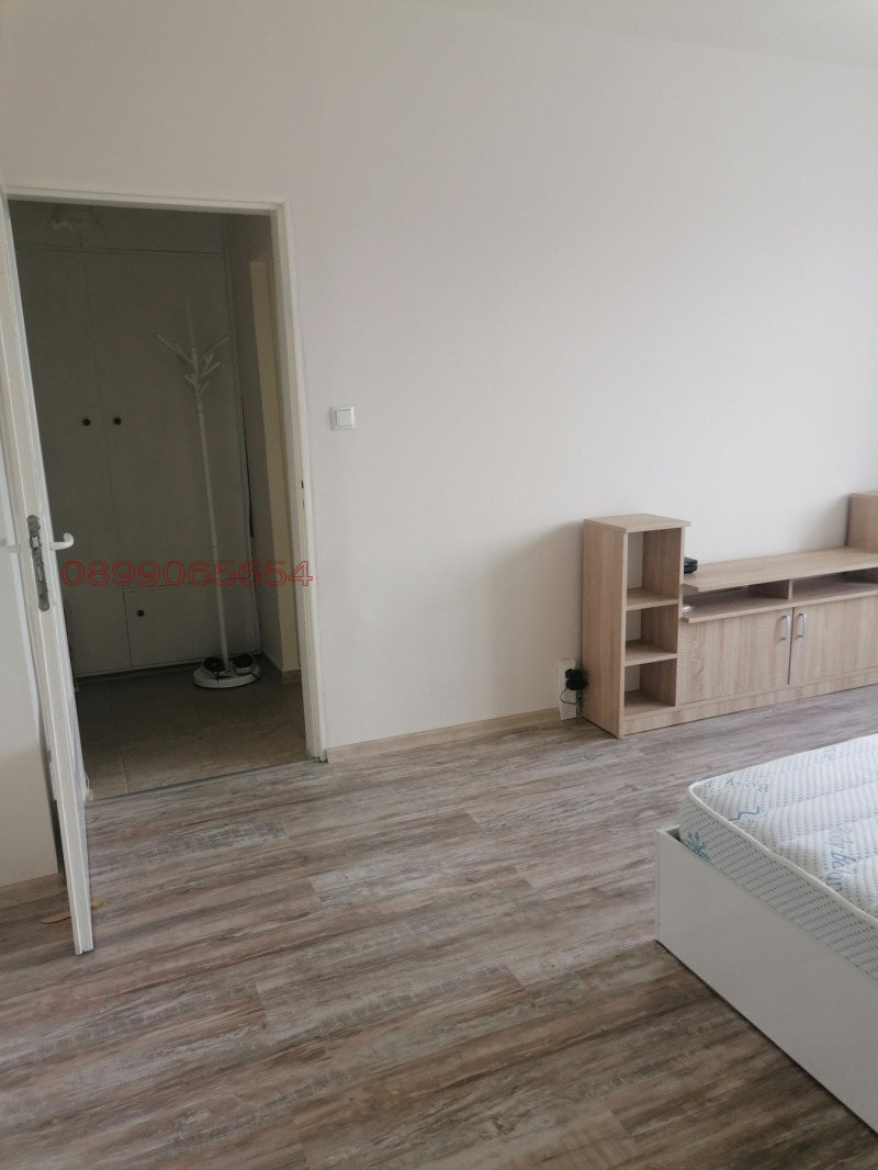 Дава под наем 1-СТАЕН, гр. Плевен, Дружба 1, снимка 13 - Апартаменти - 53020556