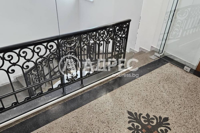 Издаје се  Канцеларија Софија , Центар , 98 м2 | 23906990 - слика [12]