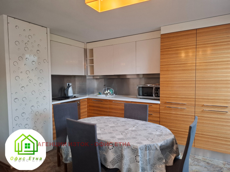 Издаје се  2 спаваће собе Софија , Овча купел , 120 м2 | 71206752