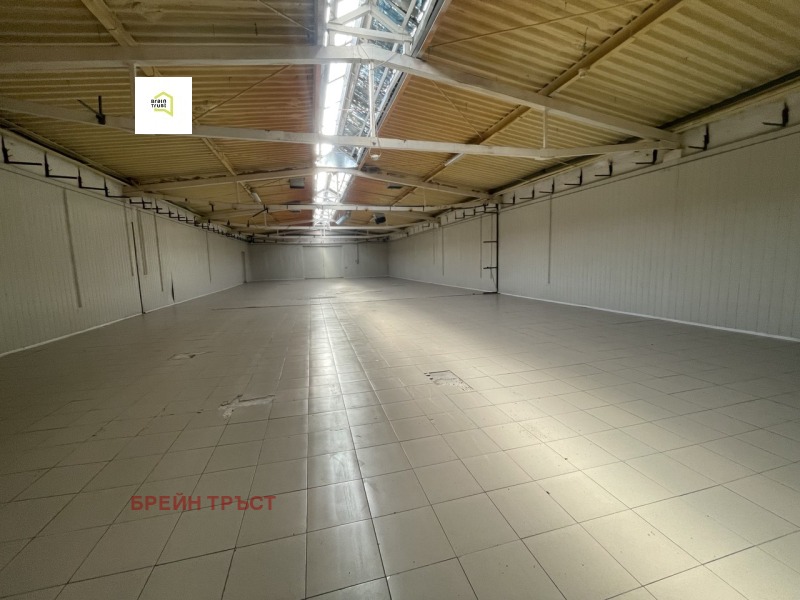 A louer  Stockage Sofia , Lokorsko , 504 m² | 99178064 - image [4]