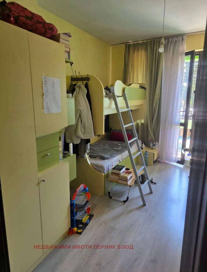 Zu vermieten  2 Schlafzimmer Pernik , Zentar , 70 qm | 32717826