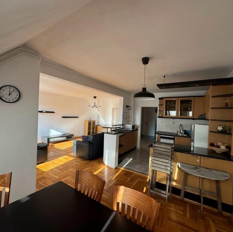 Til leie  3+ soverom Sofia , Borovo , 172 kvm | 88934183 - bilde [2]
