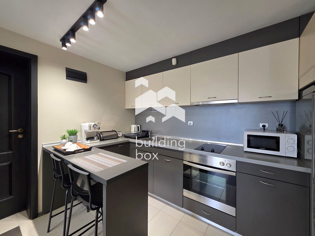 Дава под наем 2-СТАЕН, гр. София, Център, снимка 5 - Апартаменти - 54235101