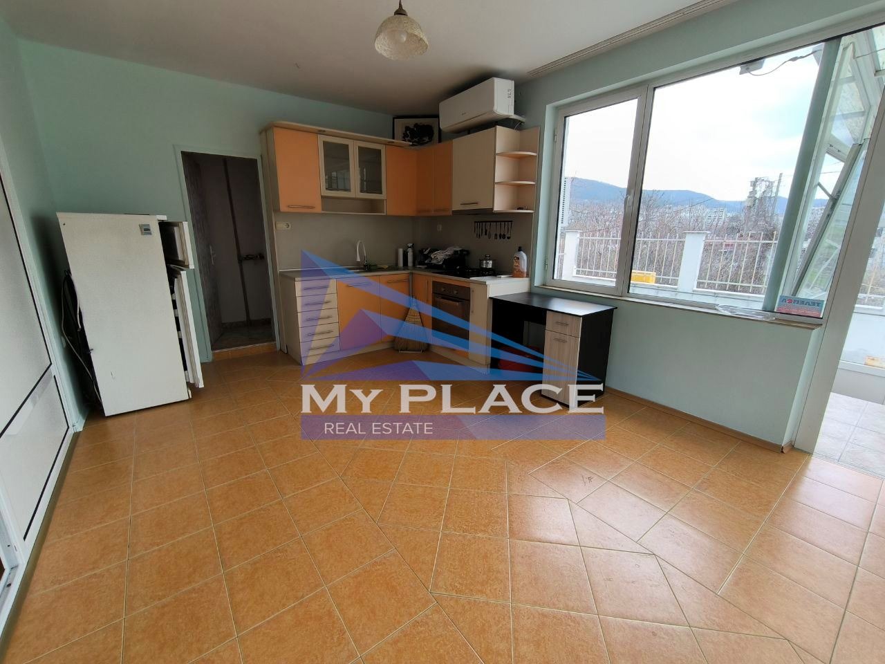 Дава под наем ОФИС, гр. Шумен, Пазара, снимка 3 - Офиси - 53913152