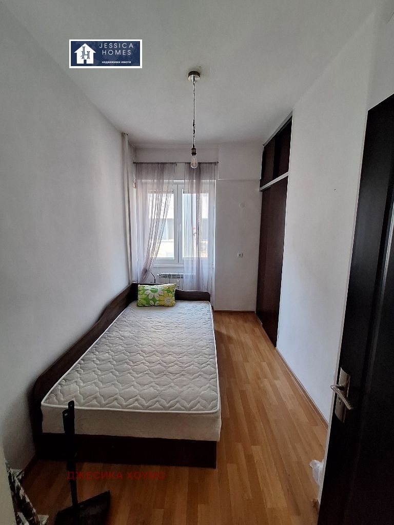 Til leie  2 soverom Sofia , Tsentar , 74 kvm | 25506216 - bilde [7]