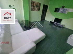 3+ chambres Tri tchoutchoura - yug, Stara Zagora