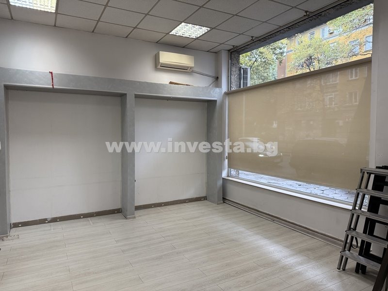 Дава под наем  Магазин град Пловдив , Център , 35 кв.м | 80749181