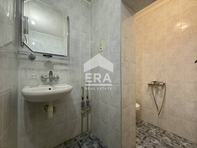 Дава под наем МАГАЗИН, гр. София, Лагера, снимка 3 - Магазини - 53367820