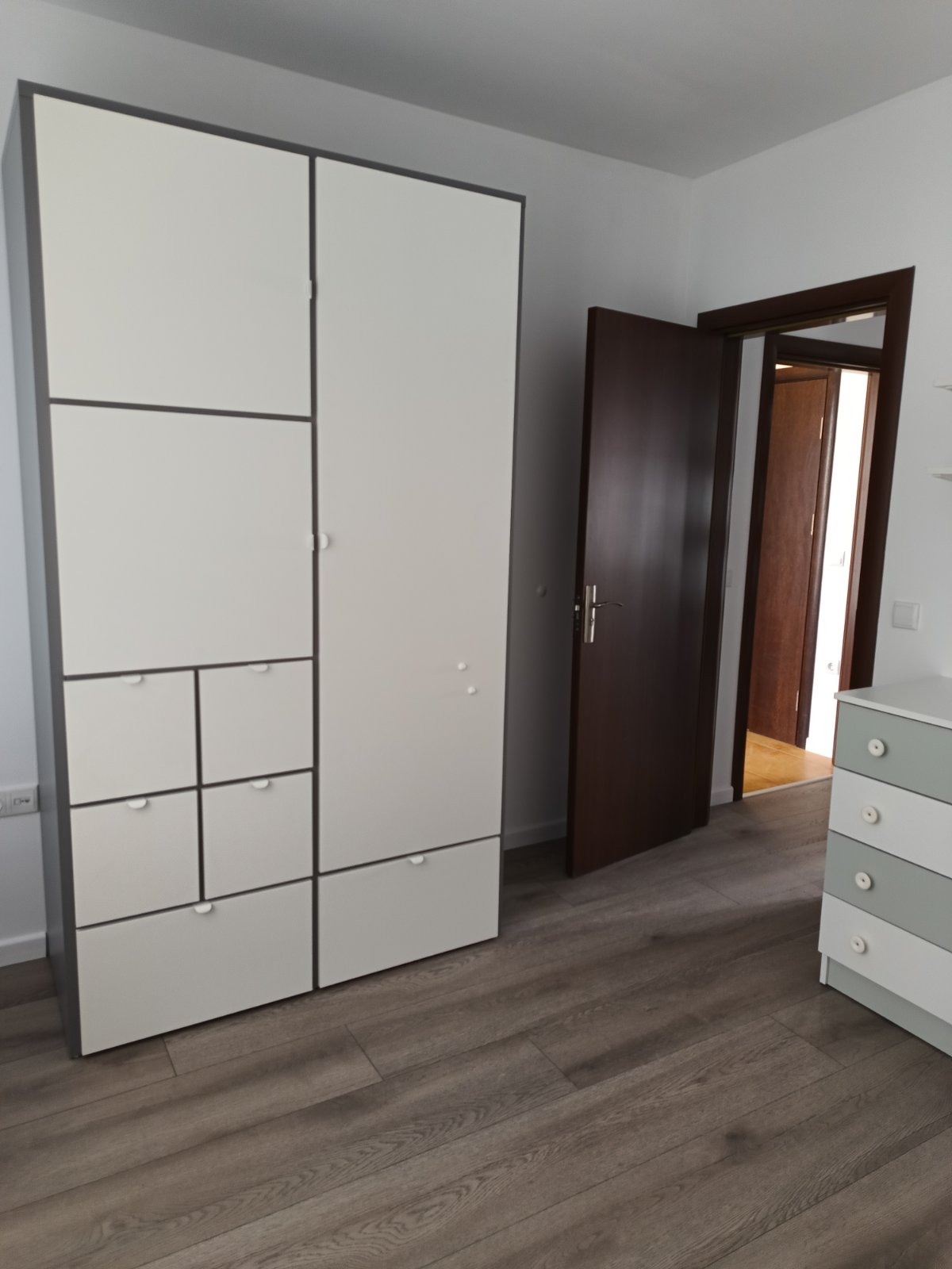 Дава под наем 2-СТАЕН, гр. София, Сухата река, снимка 10 - Апартаменти - 54449425