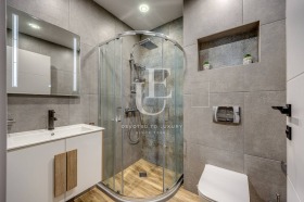 2-стаен град София, Кръстова вада 10