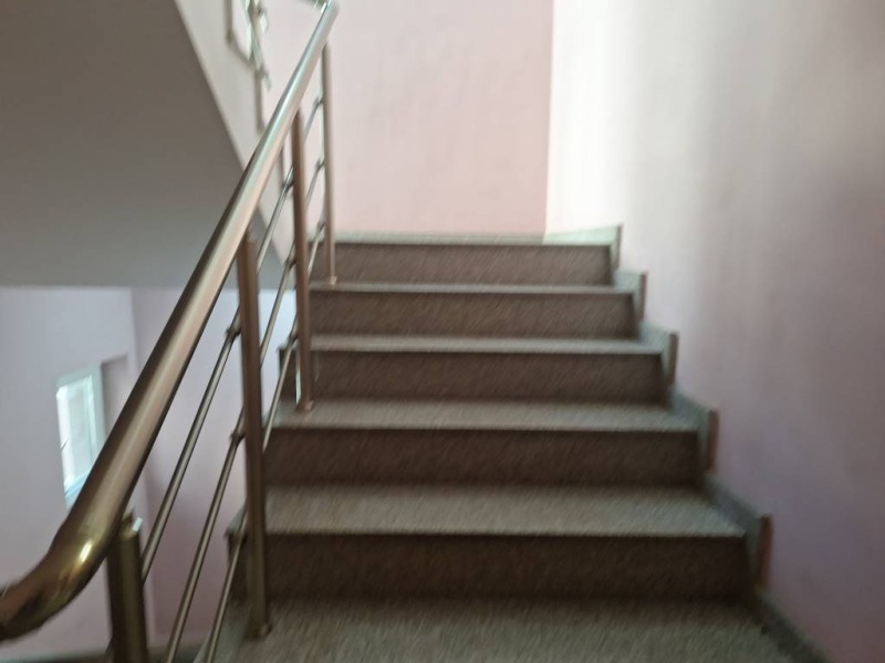 Издаје се  1 спаваћа соба Пазарджик , Идеален центар , 90 м2 | 47109019 - слика [12]