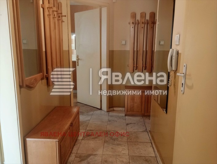 Дава под наем МНОГОСТАЕН, гр. София, Оборище, снимка 3 - Апартаменти - 53238156