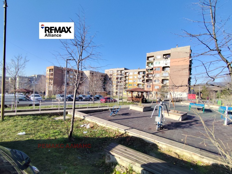 Дава под наем 1-СТАЕН, гр. Перник, Тева, снимка 4 - Апартаменти - 52880902