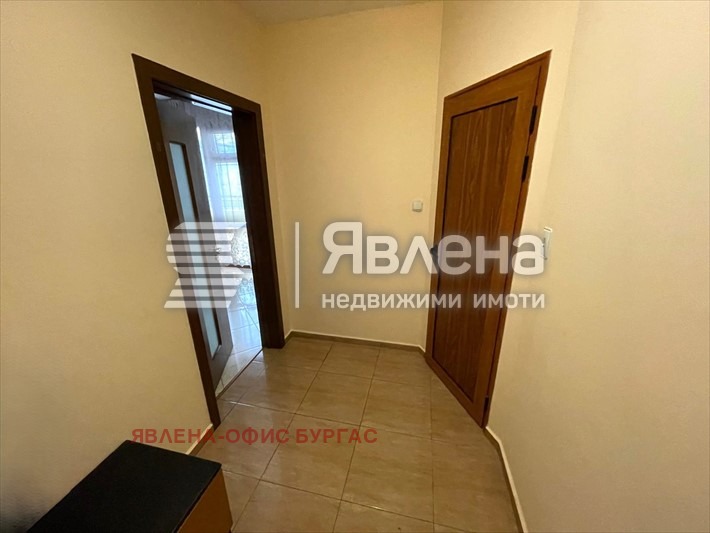 Дава под наем 3-СТАЕН, гр. Бургас, Възраждане, снимка 9 - Апартаменти - 53375419