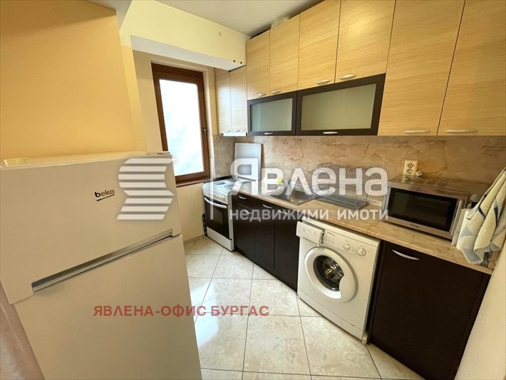 Дава под наем 3-СТАЕН, гр. Бургас, Възраждане, снимка 3 - Апартаменти - 53375419