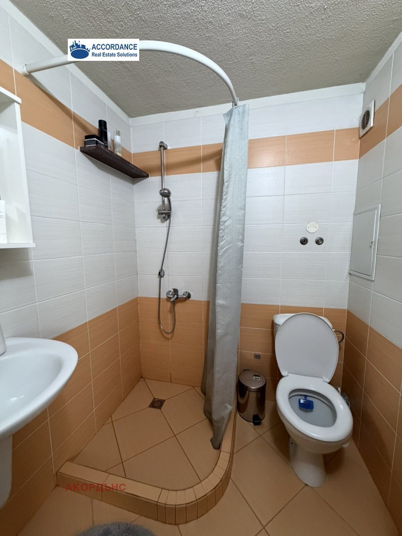 Дава под наем АТЕЛИЕ, ТАВАН, гр. София, Изток, снимка 13 - Апартаменти - 53335194