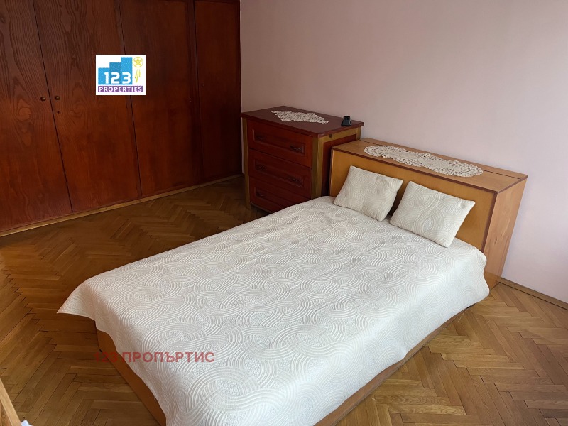 Til leje  1 soveværelse Sofia , Borovo , 67 kvm | 41552166 - billede [2]