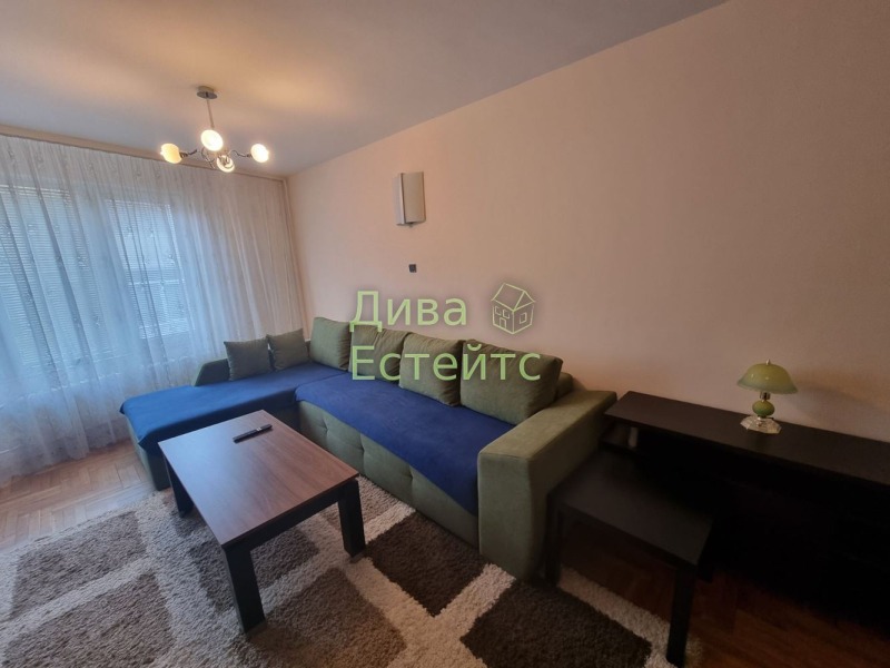 Дава под наем 3-СТАЕН, гр. София, Стрелбище, снимка 1 - Апартаменти - 53534970