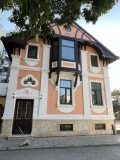 Под наем КЪЩА, град Варна, Център • 6500 € / 12712.90 лв. • 94621145 17