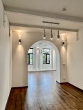 Под наем КЪЩА, град Варна, Център • 6500 € / 12712.90 лв. • 94621145 7