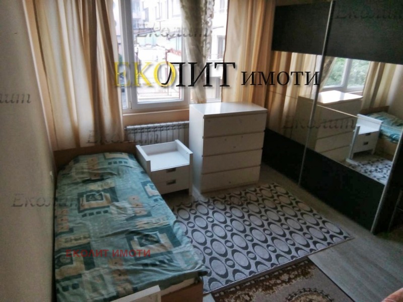 Te huur  2 slaapkamers Sofia , Meditsinska akademija , 120 m² | 29613072