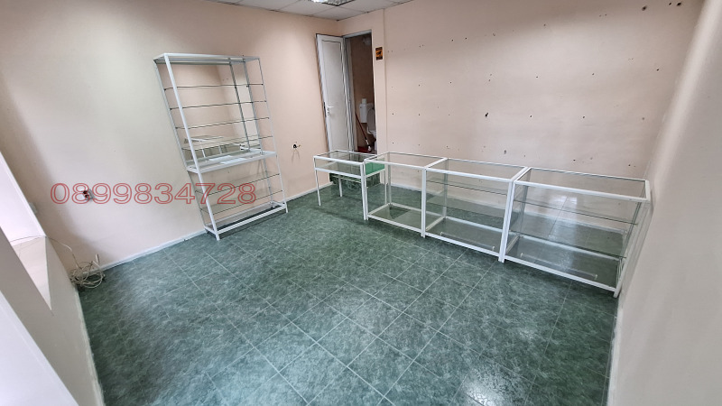 Дава под наем МАГАЗИН, гр. Троян, област Ловеч